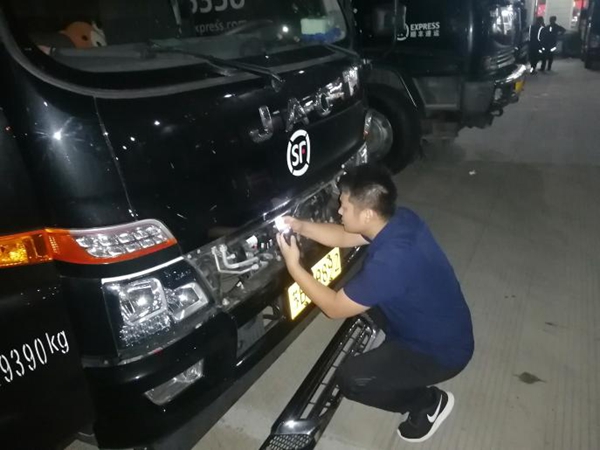 DƬ1.jpg