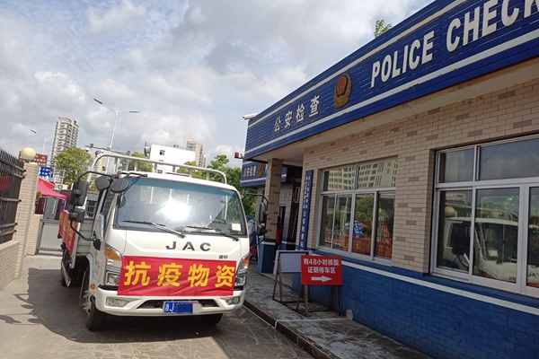 DƬ14.jpg