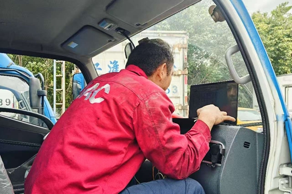 DƬ1.jpg