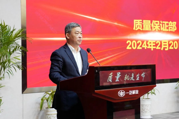 DƬ12.jpg