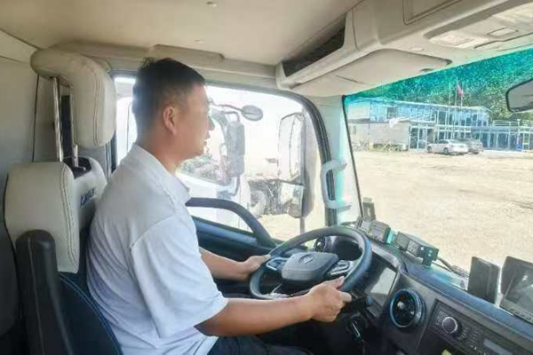 DƬ3.jpg