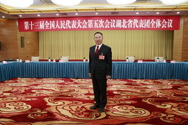 DƬ25.jpg