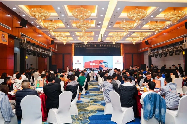 DƬ18.jpg