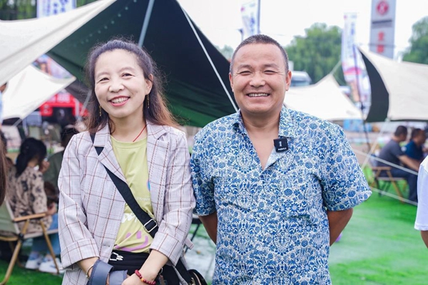DƬ28.jpg