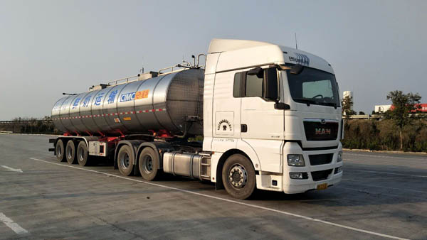 3. TGX܇.jpg