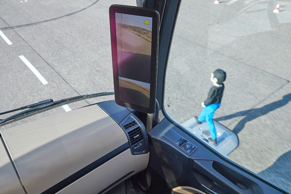 03. ͨ^܇vD(zhun)Ƕʽ܇(c)^(q)ooϵy(tng)܉ДƄӲıҪMͿܰl(f)ײL(fng)U.jpg