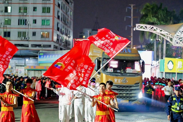 DƬ1.jpg