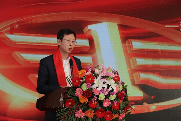 DƬ64.jpg