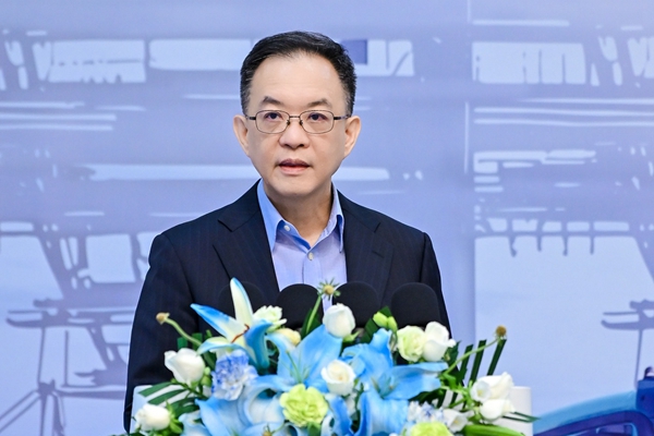 DƬ30.jpg