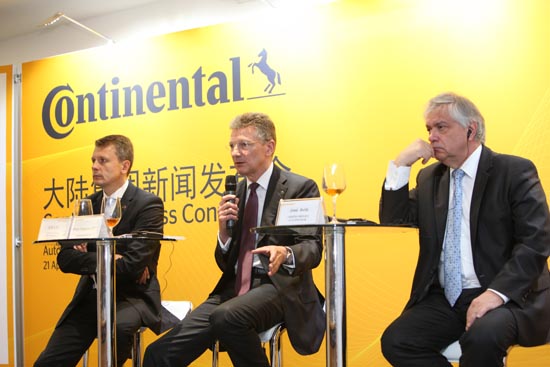 4. ꑼF(tun)(zh)жϯElmar DegenhartʿꑼF(tun)(zh)жɆTЇ^(q)üϯ(zh)йRalf 