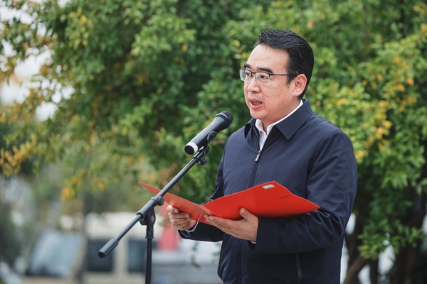 DƬ5.jpg