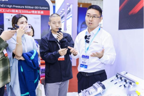 ��(d��ng)����Ԫ��څ��(sh��)�@�� �M(f��i)�၆��Ȅ�(chu��ng)�´��M(j��n)�ИI(y��)����915.jpg