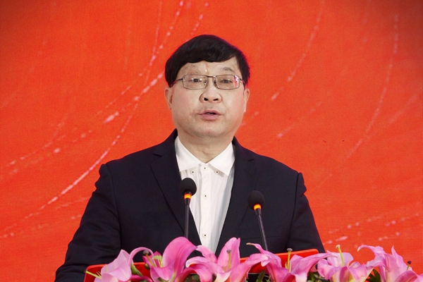 DƬ16.jpg