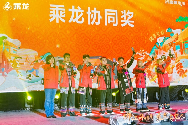 DƬ15.jpg